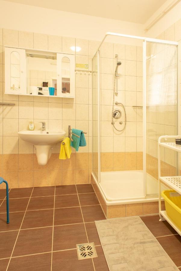 Modor Apartman Alsópáhok Bagian luar foto