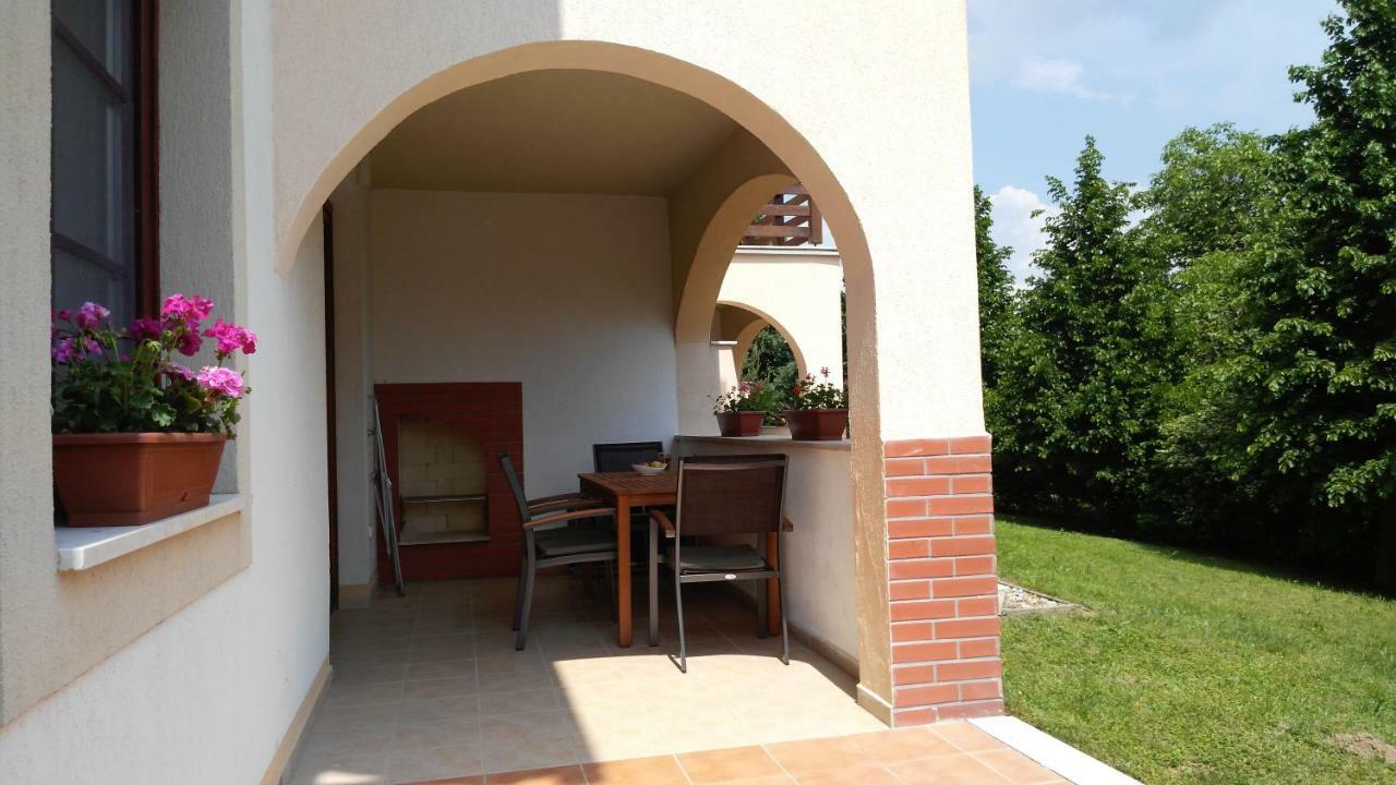 Modor Apartman Alsópáhok Bagian luar foto