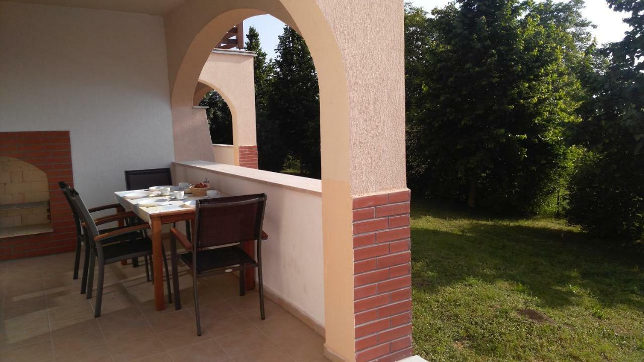 Modor Apartman Alsópáhok Bagian luar foto